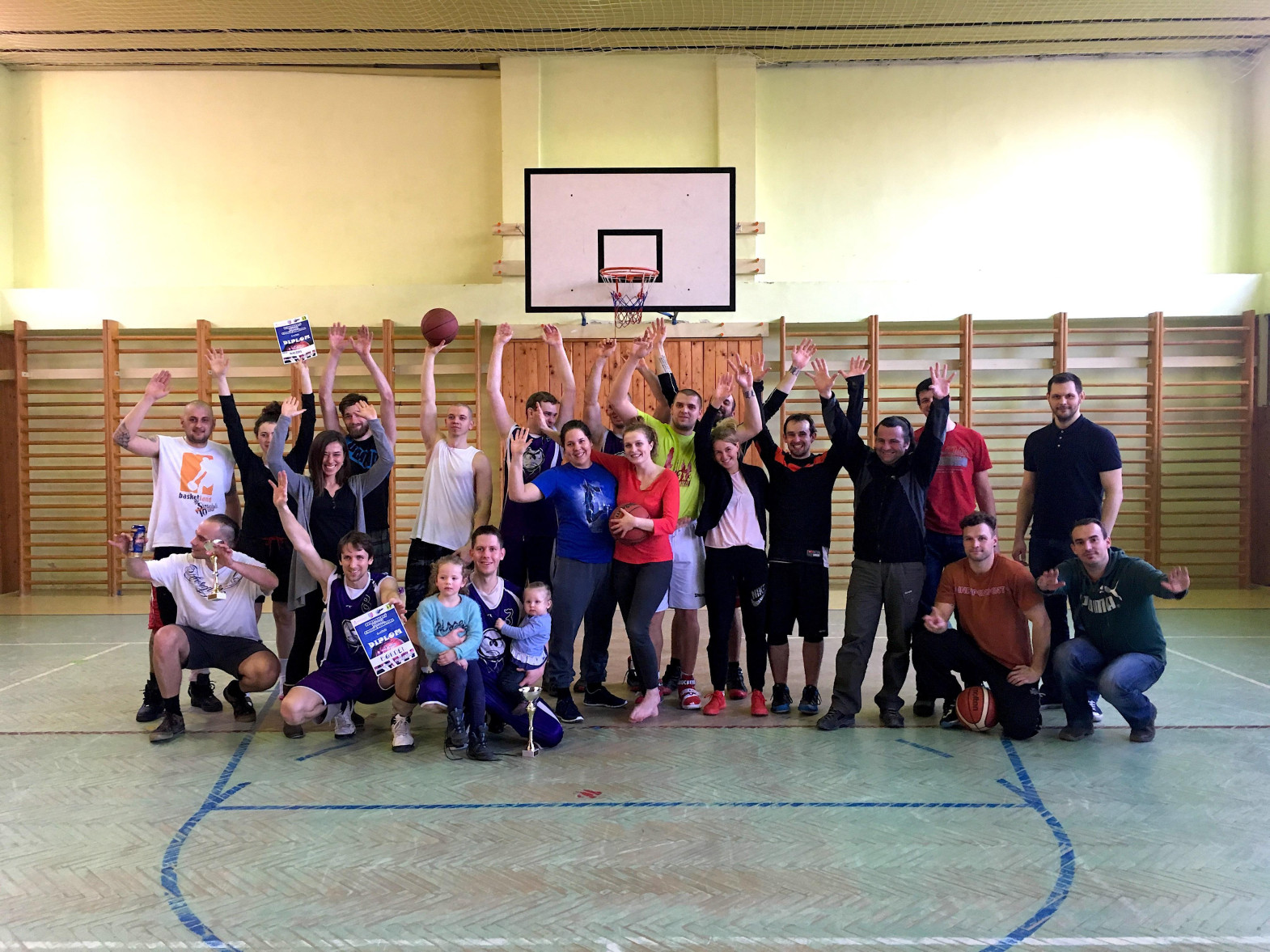 FOTO: Premiérový ročník basketbalového turnaja o pohár primátora mesta Brezna